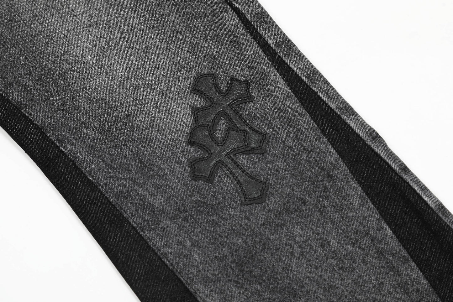 Chrome Hearts Jeans 8102