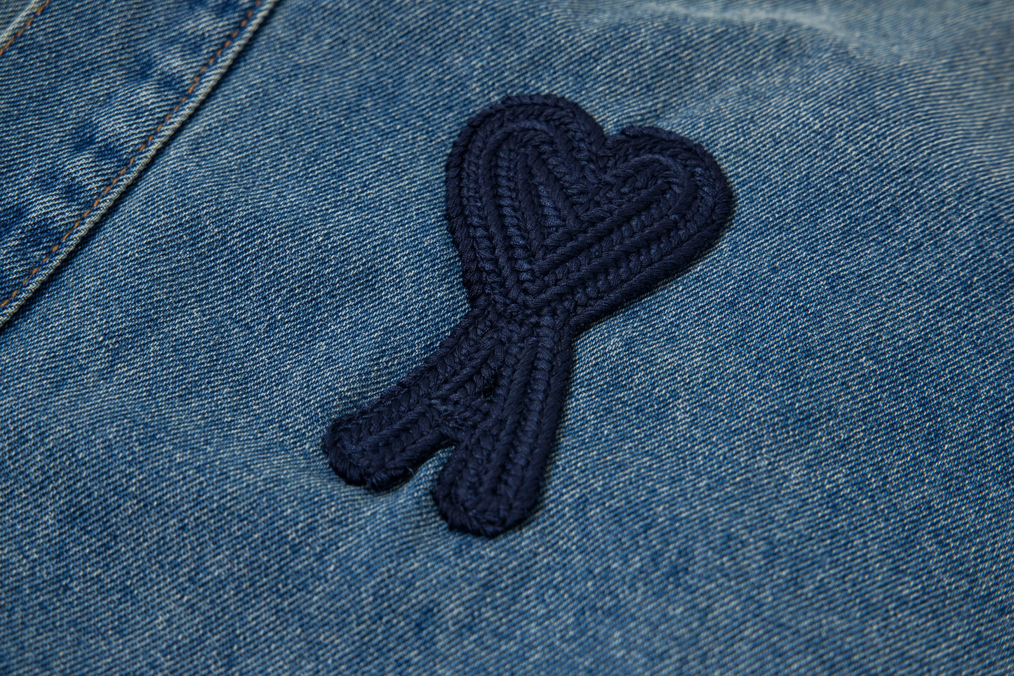 Ami Classic Heart Embroidered Long-Length Denim Shirt 848